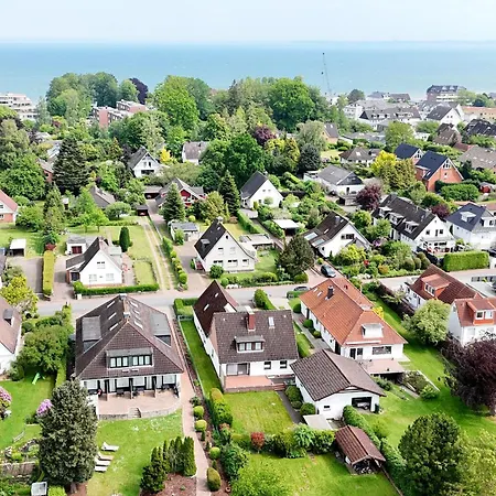 Kostenguenstige 1 Ferienunterkunft Mit Gratis Bettwaesche In Strandnaehe - Ideal Fuer Ein Wochenende - Inklusive Fahrradunterstellplatz * Scharbeutz